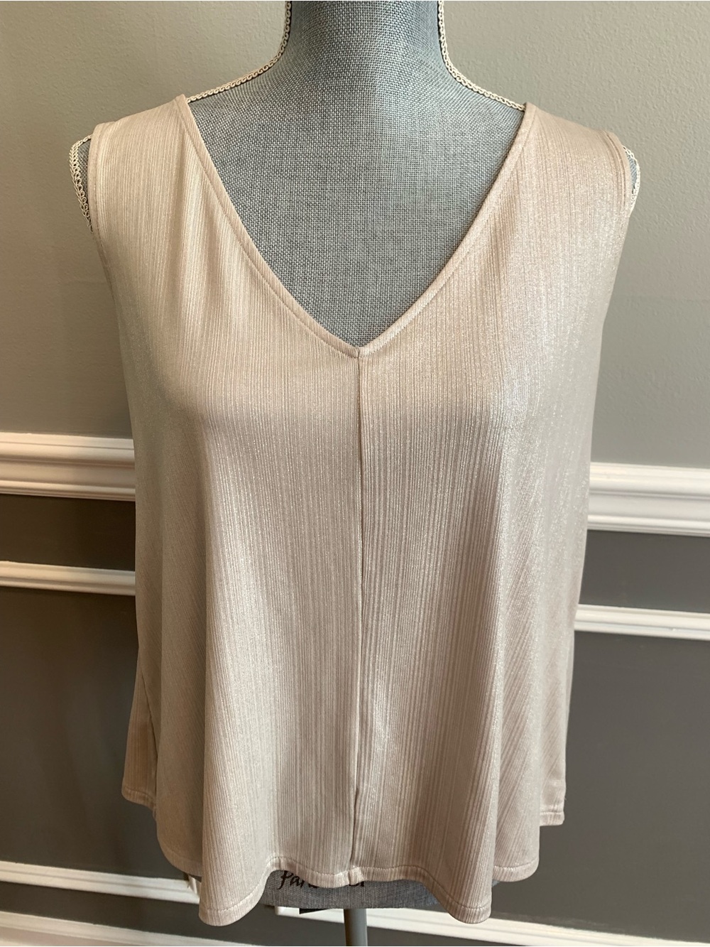 City Streets Gold Metallic Ribbed Tank Top Women’s Size XL.